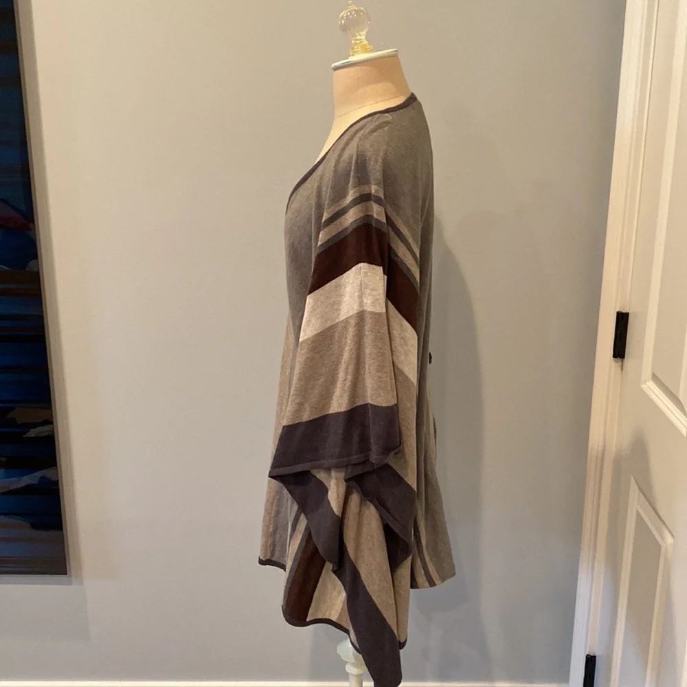 Tunic - Picture 3 of 7